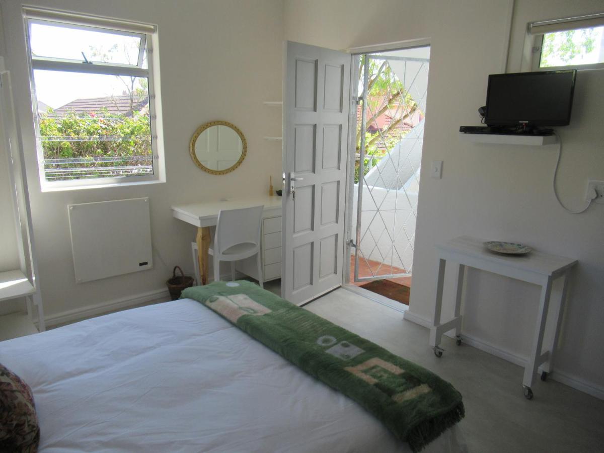 Royal@Sea2 Hotel Muizenberg Ngoại thất bức ảnh